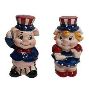 WB Looney Tunes Fourth of July Porky Pig and Petunia Salt And Pepper Shakers EUC